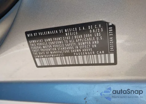 2023 Volkswagen Jetta 1.5T Sel z USA, uszkodzony, nr VIN 3VWGM7BU4PM049217